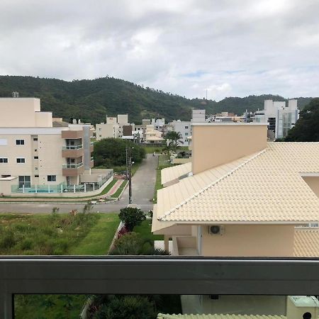 Апартаменти Lindo Apartamento Praia De Palmas Говернадор-Селсу-Рамус Екстер'єр фото